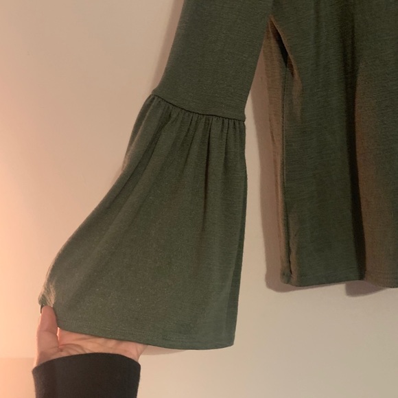 Trumpet Sleeve Sweater - Picture 2 of 3